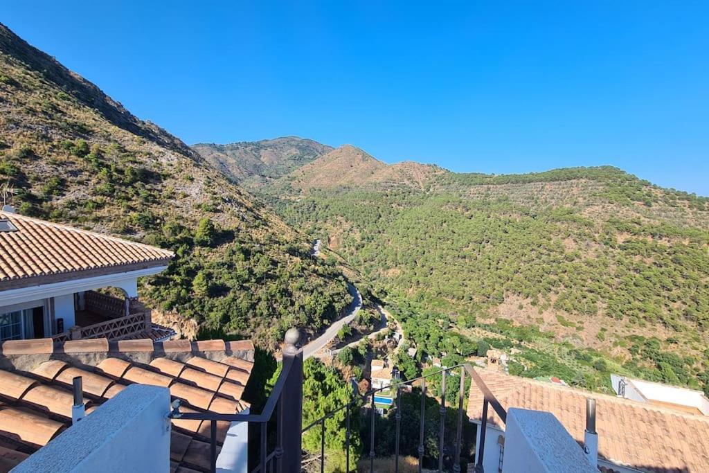 شقة Atico Con Vistas Mar Y Montana أُخين المظهر الخارجي الصورة